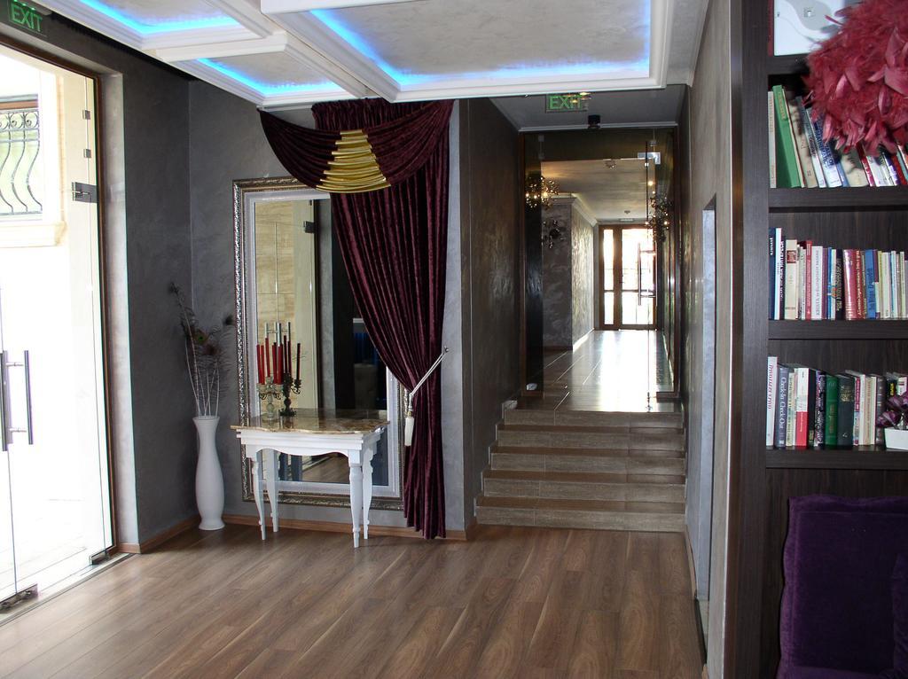 Lvv Palace Apartment Слънчев бряг Екстериор снимка